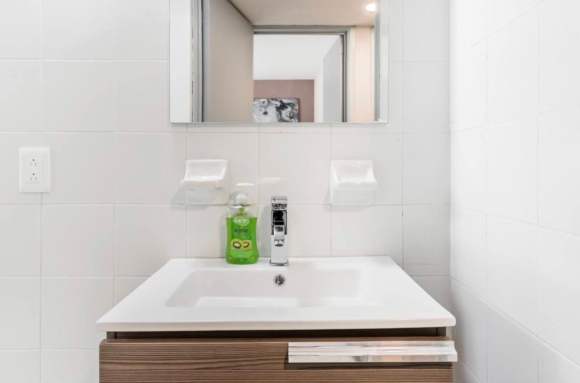 מקסיקו סיטי Cozy Roma Norte Flat - Parking- Wifi - Sleeps 6 מראה חיצוני תמונה